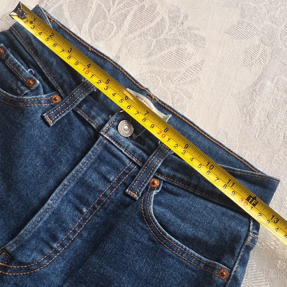 Levi's Wedgie Straight Classic Blue Jean Size 26 - Picture 7 of 11